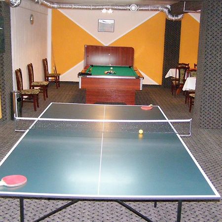 Denisa Hotel 오토페니 외부 사진